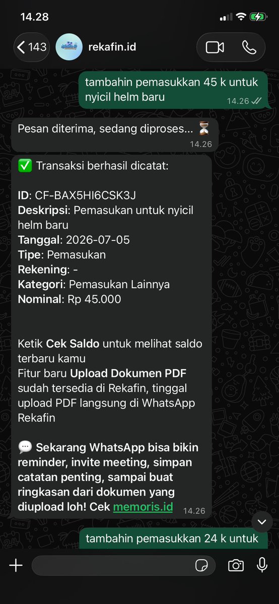 KayUsBoon's tweet photo. OJEK PANGKALAN STORY OF THE DAY

(mau pergi ke indomaret area rumah gw)
🗣️: A ayo ojek aja a mau kemana ?
gw: engga pak, deket cuma ke indomaret
🗣️: udah gapapa a ayo 10 ribu ajaa
gw: yaudah boleh deh pak
🗣️: pake helm a ?
gw: boleh pak biar aman

EH YANG BENER AJE, INI GUE DIKUTUK APA YA ? DPT HELM ANEH TERUS, SAMPE DIBELIIN BEGINIAN

padahal gue udah nyatet di https://t.co/n1wMfy1UMT pencatat keuangan via whatsapp gitu buat budget gw beli helm bener :)