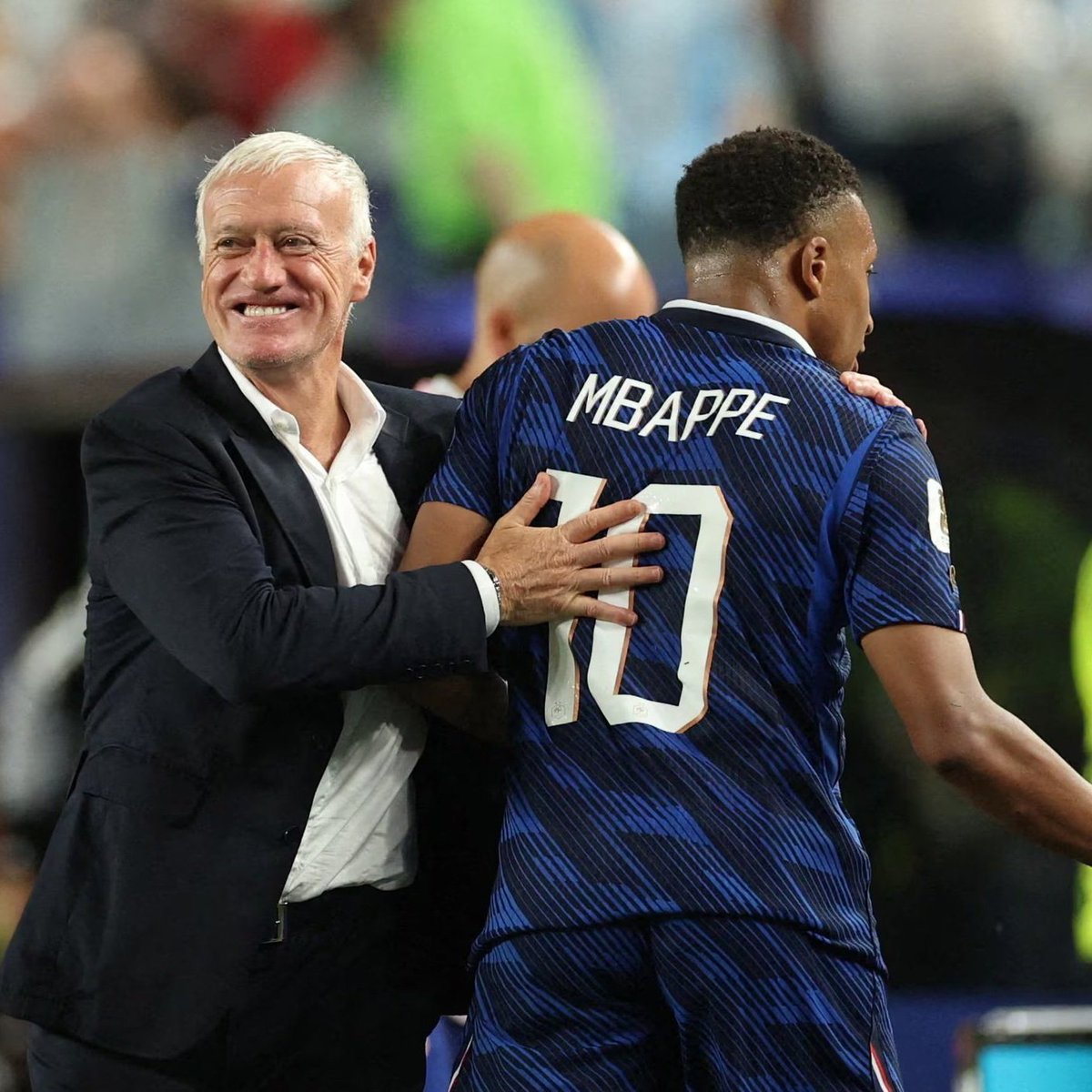 bosunatiklama's tweet photo. Fransa Teknik Direktörü Deschamps: "Mbappe diktatör değil." https://t.co/psfbbZvbCl