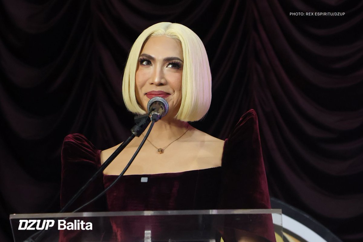 ViFeelings's tweet photo. Truly, UNKABOGABLE! Congrats, CMC Class of 2026!

(c) DZUP Balita
#ViceGanda | Vice Ganda https://t.co/vEf4dDhzBJ