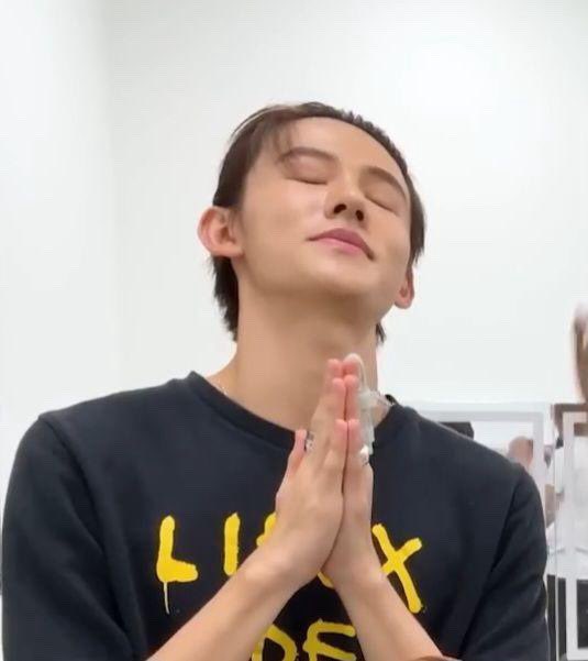 ziertified's tweet photo. looking for interactive moots!!

— 🇵🇭 ; juhoon biased
— multistan (mainly enhypen nd bts)
— not new to stan/kpop twt
— ♡/↻ are appreciated

#coertwt #promotwt #stantwt https://t.co/nTb4YdBtk6