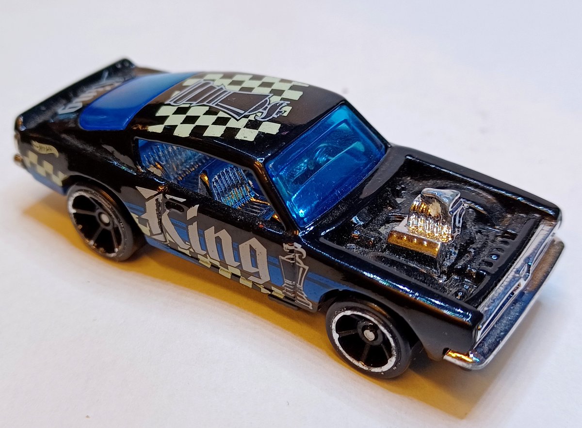 MoparMini8654's tweet photo. Plymouth Barracuda #KingKuda #Hotwheels - 
Vous choisissez blancs ou noirs ? 

https://t.co/Zk2UgJ9oJf https://t.co/uwxZyiUBbs