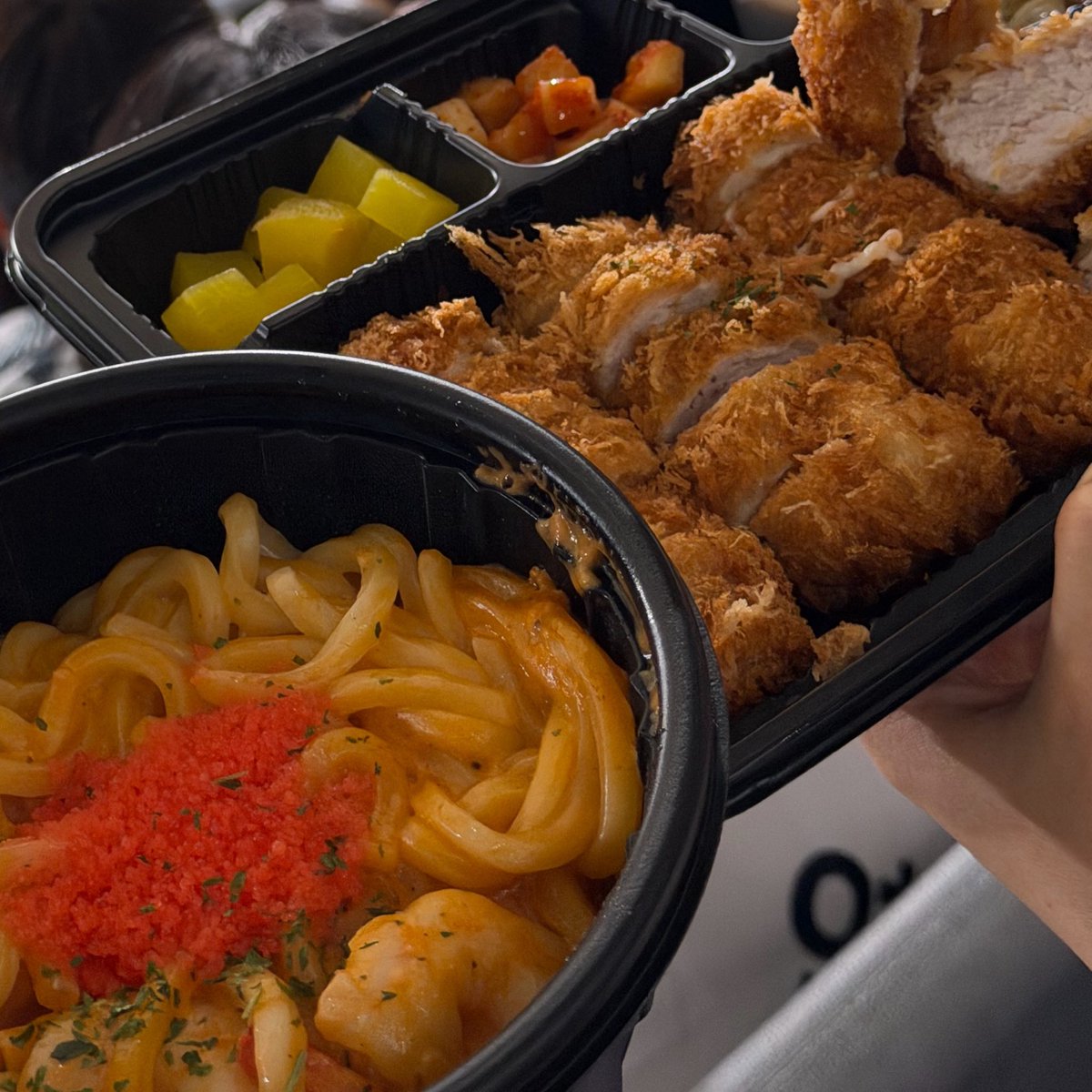 bssbharu2's tweet photo. 냉우동이 더 맛있었고 로제우동은 매운맛 
망고쥬스 누가 다 먹음 https://t.co/Mi2Xlbyuwy