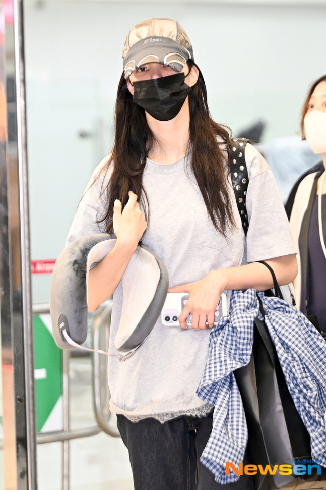Kstyle_news's tweet photo. 【PHOTO】ILLIT、日本でのスケジュールを終えて韓国に到着（動画あり） https://t.co/NMhDBDJL8d