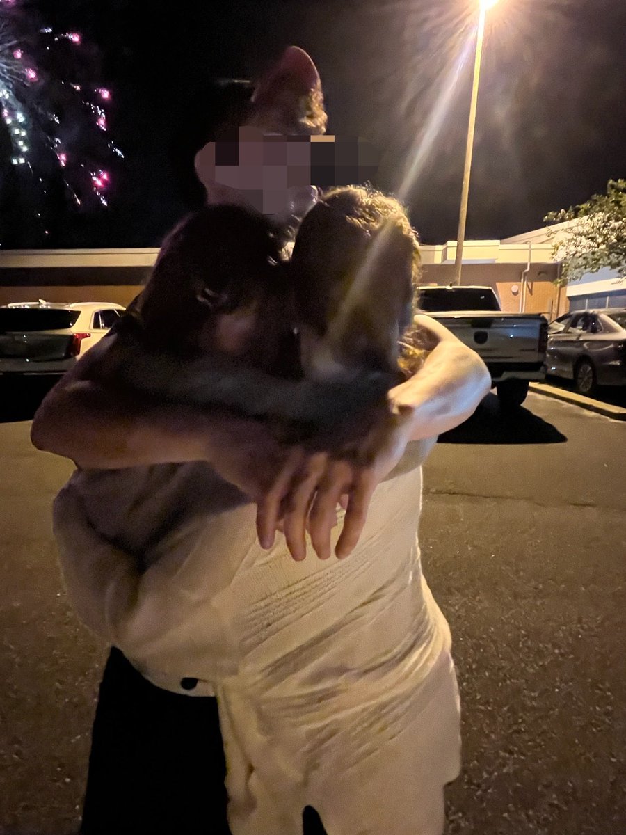 sicklelord's tweet photo. https://t.co/88zigUkAIX https://t.co/XqitgKWeU5