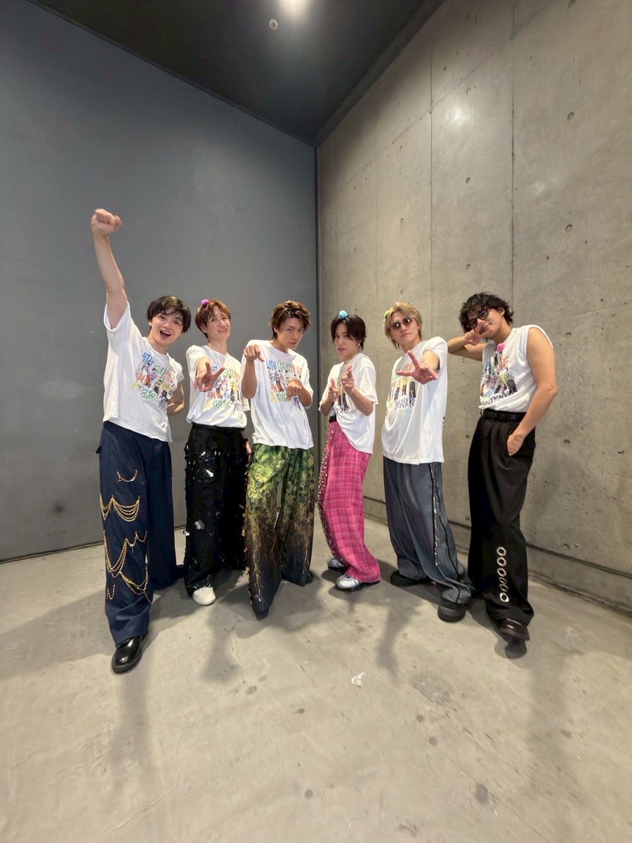 t_nikaido_86's tweet photo. 福岡LIVE！終わった〜！！
また一つ思い出ができました！
ありがとうマリンメッセ福岡！！

#KisMyFt2
#千賀健永
#宮田俊哉
#横尾渉
#藤ヶ谷太輔
#玉森裕太
#二階堂高嗣
#fanIS
#マリンメッセ福岡 https://t.co/Mq1F4HQBs2