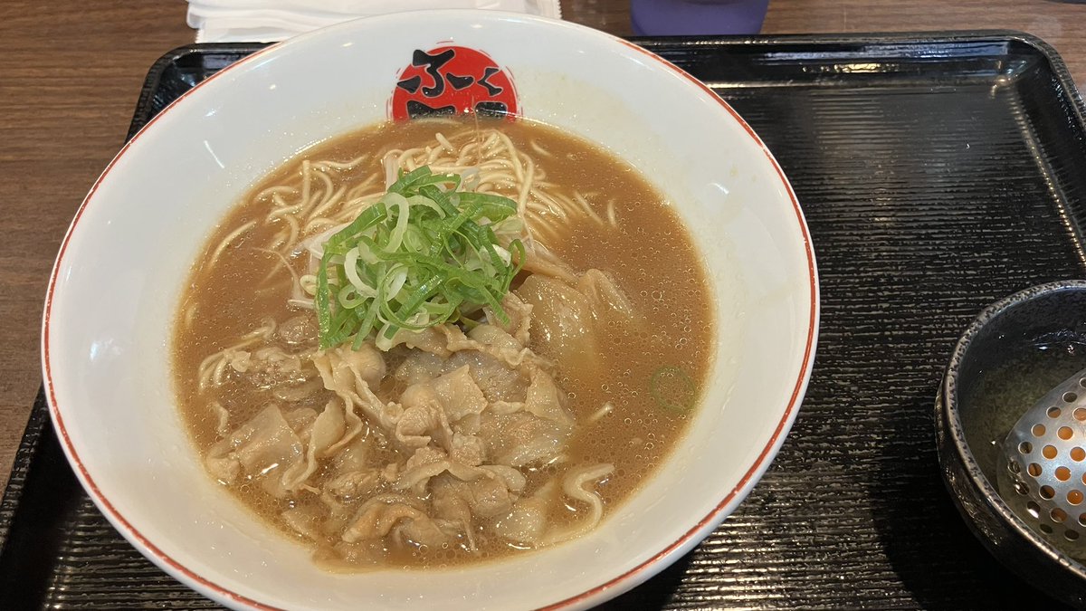 exas2's tweet photo. 今日は徳島駅スタートで鳴門駅近くで徳島ラーメンをいただく。 https://t.co/YJZuq4IC6N