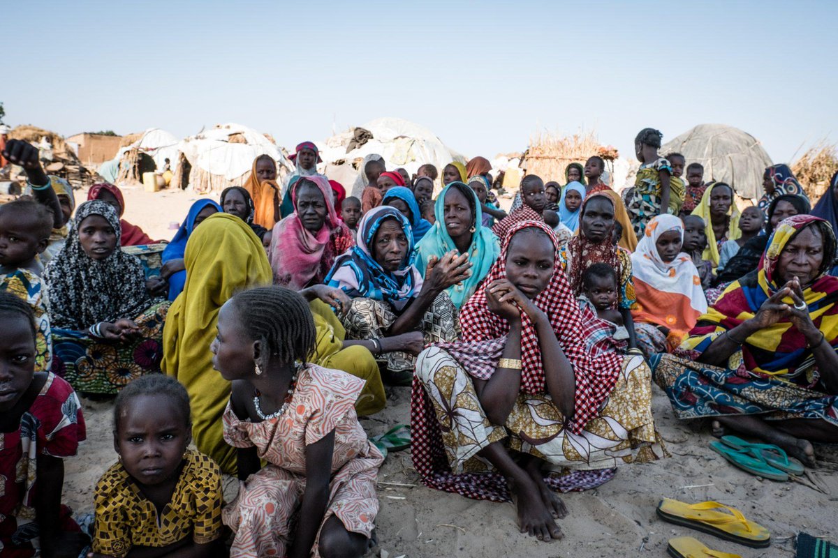 Tchad360_'s tweet photo. تحذير أممي: أكثر من 3.5 مليون نازح في حوض بحيرة تشاد، و8.2 مليون شخص بحاجة إلى مساعدات إنسانية، مع استمرار تدهور الوضع الأمني

#Tchad #LacTchad #UNHCR #Afrique https://t.co/dkc7ZTDZFz