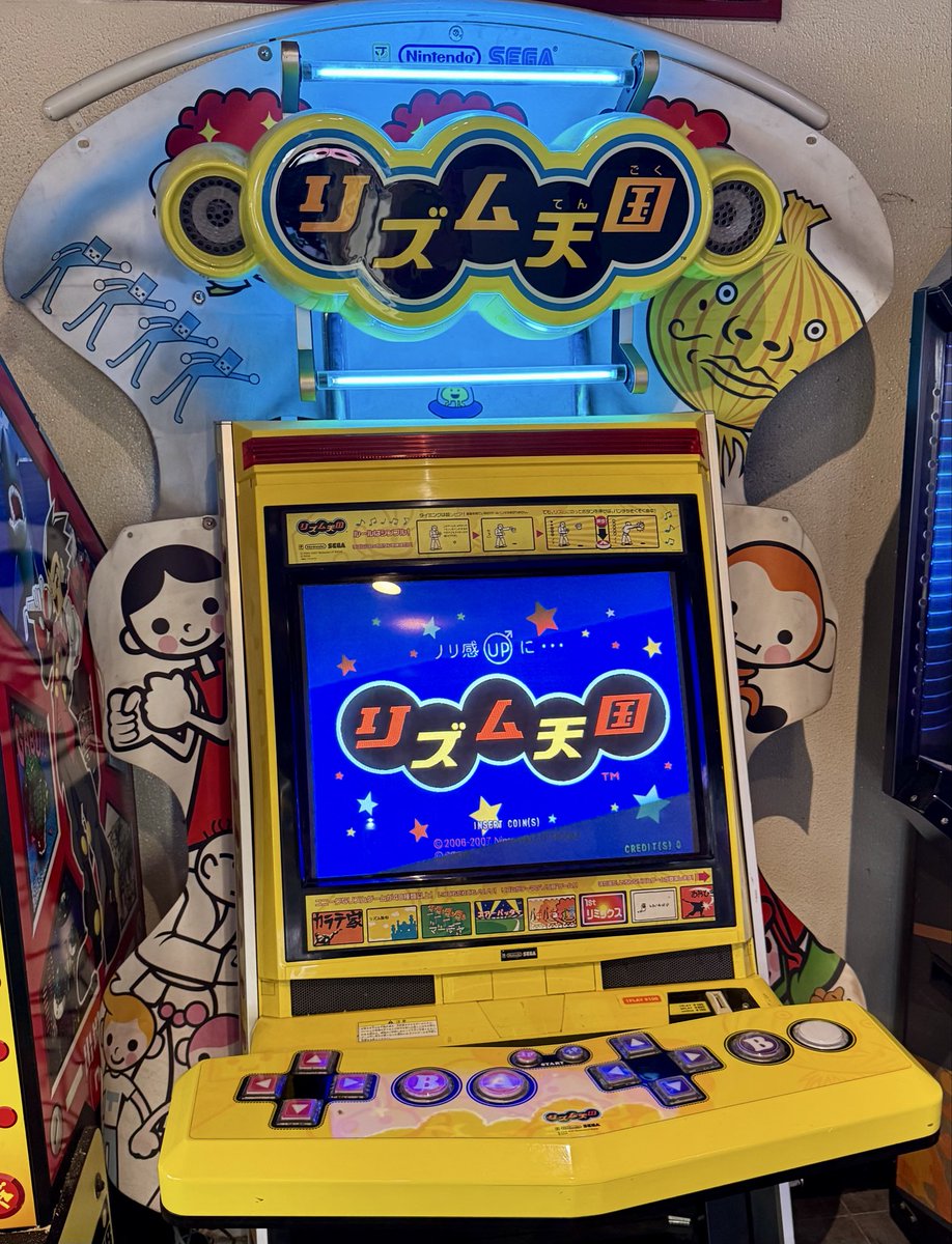 TokyoGameLife's tweet photo. Tried out the arcade version of Rhythm Heaven at Mikado Game Center in Ikebukuro! It’s functionally an updated version of the GBA game, but also features multiplayer. It’s also the only Nintendo game on the legendary NAOMI. https://t.co/7pdGnDWR1d
