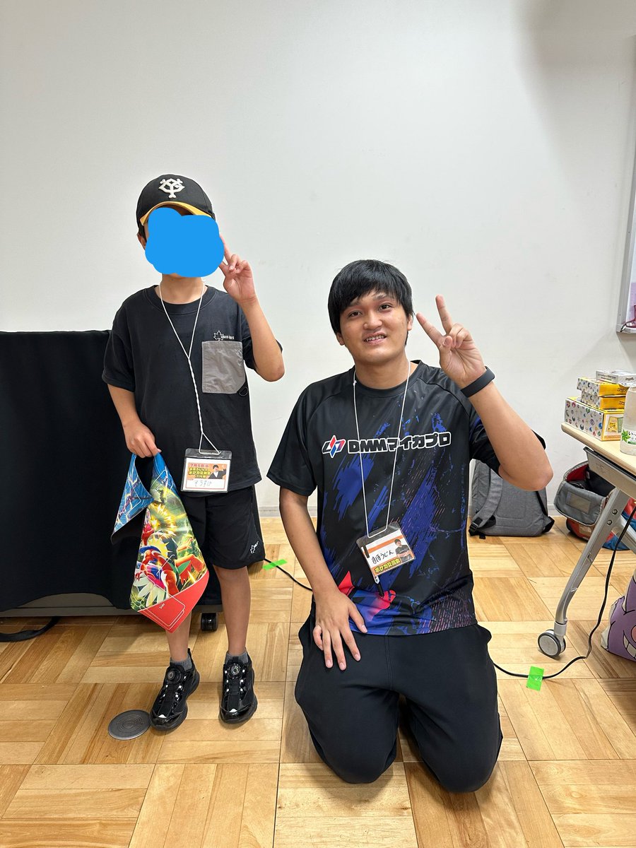 Ryu11080950's tweet photo. 今日はこちらのイベントに参加してきました。

たくさん対戦(6戦)してミニゲームや最後のビンゴ大会までとても楽しめたようで良かったです😄

また8月9日浦和で開催とのことで参加したいと思います！

まほうじんさん、スタッフさん本日はありがとうございました。

#まほうじんのポケカ交流会
#ポケカ https://t.co/csIF0WNkCr