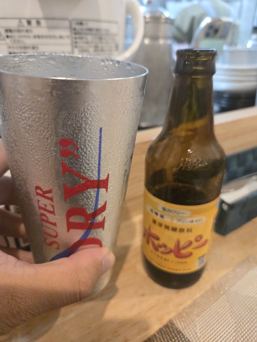 ANA_OKA_'s tweet photo. 3軒目は天満の蒲鉾居酒屋！
物珍しくて美味かです！！😋😋 https://t.co/YNh9zCzTK5