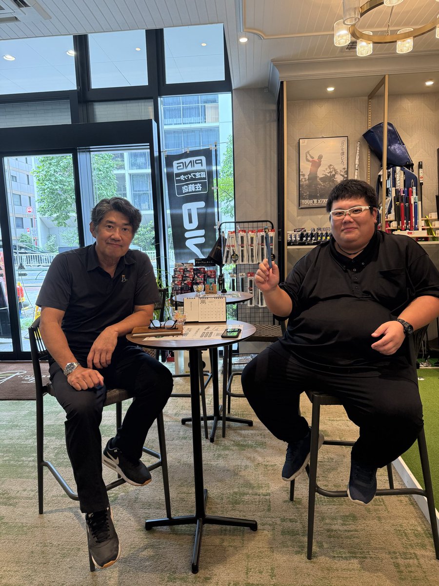 hiro_golfing's tweet photo. 虎ノ門、ザ・プレミアムバックステージにて。

クラブフィッターの川岸さんと。 https://t.co/zcYDnCSkwJ