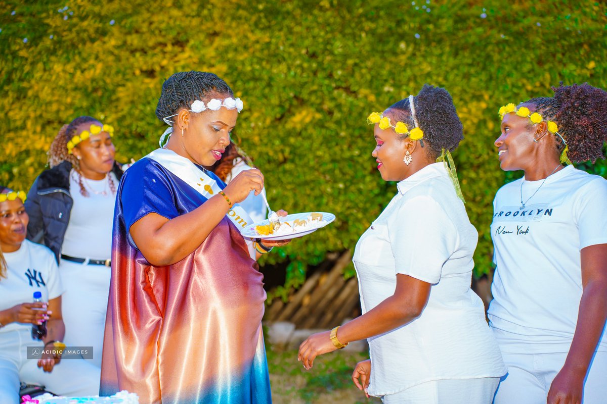 acidicimages's tweet photo. Beautiful baby shower moments #beautifulsamburuwomen
See more: https://t.co/sfrpsv0gYy...
#BabyShowerMaralal #SamburuBabyShower #BabyShowerPhotography #MaralalEvents #SamburuTikTok  #PhotoshootMaralal #AcidicImages #Samburuphotographer #SamburuPhotostudio #MaralalPhotostudio https://t.co/Sv7u6zYeDL
