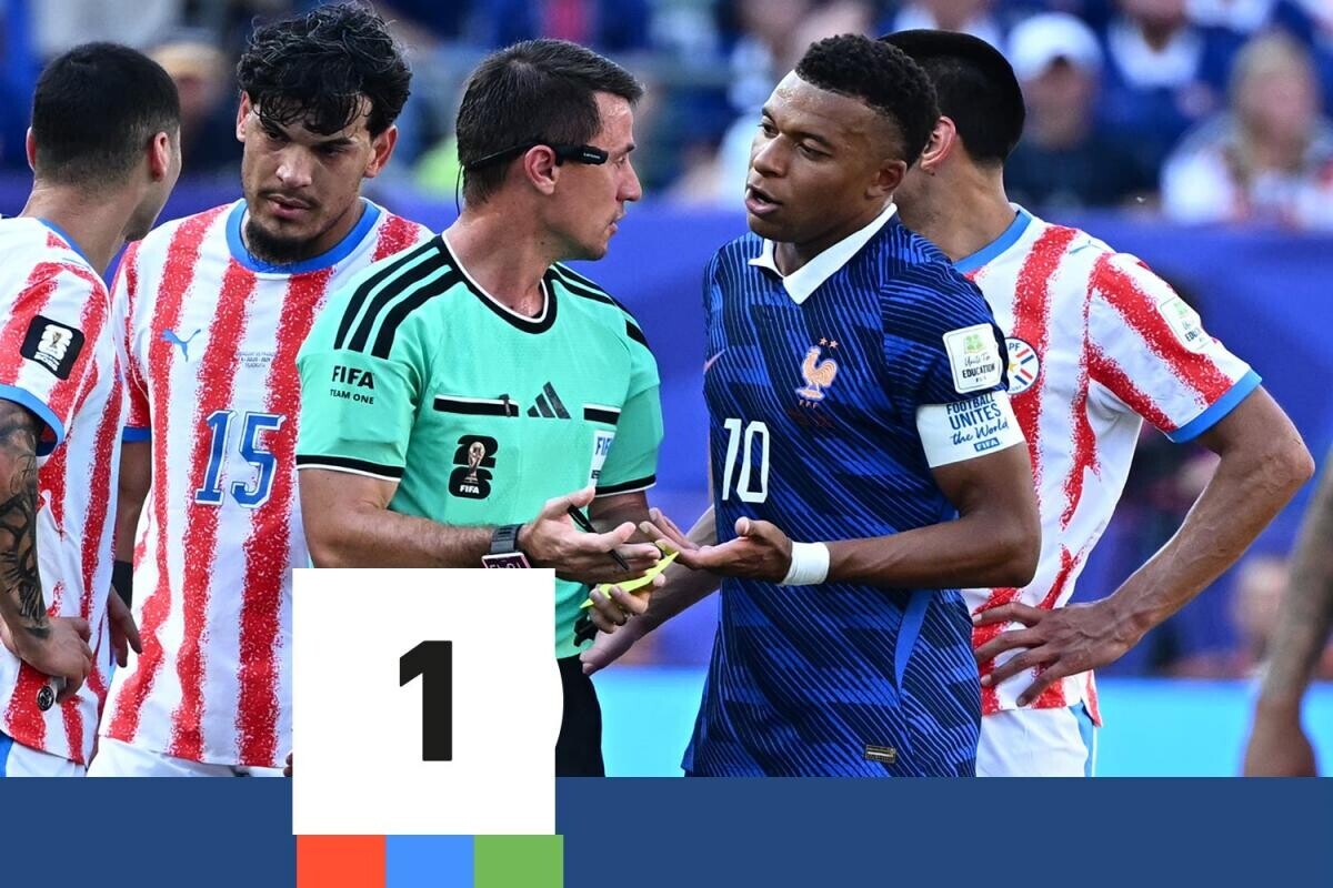 lequipe's tweet photo. Pourquoi l'arbitre du 8e de finale de Coupe du monde Paraguay-France a eu la note de 1 dans « L'Équipe » ?
➡️ https://t.co/iMjJILg9bL https://t.co/Qw73Z8SBYM