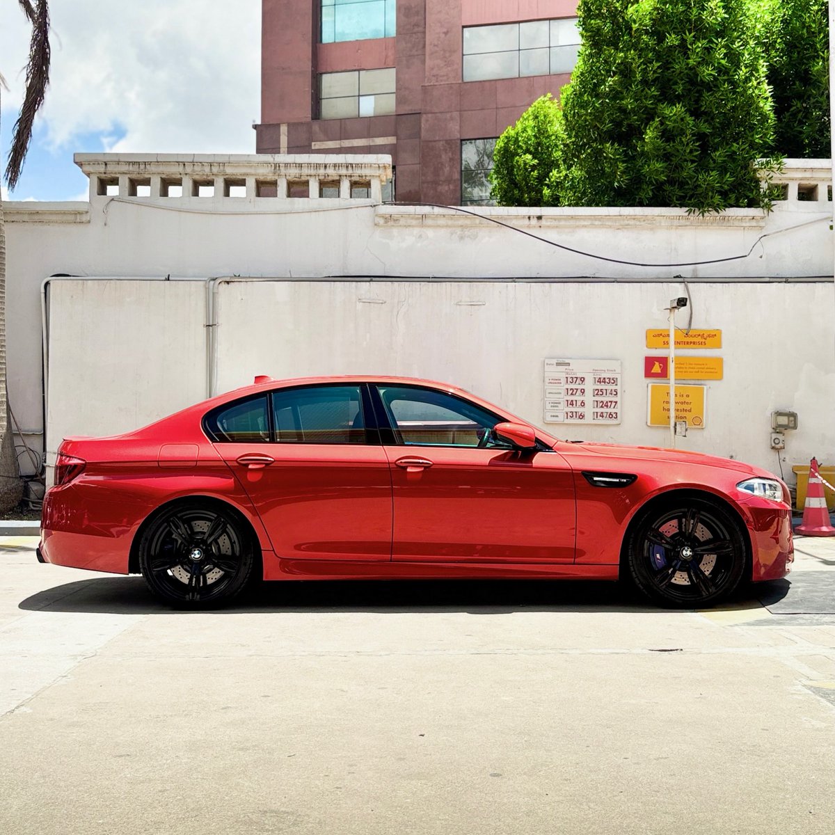 RPMZonex's tweet photo. BMW M5❤️ https://t.co/agUY2diBPh