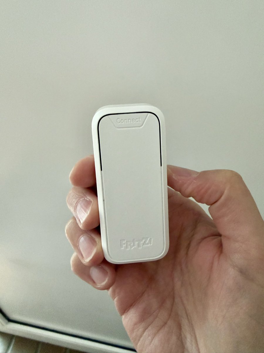 mrsspucky's tweet photo. Neues Tech-Spielzeug. 🤓 Mit dem Fritz Smart Energy 250 Stromsensor den Stromverbrauch immer im Blick. Aktueller, täglicher, wöchentlicher, monatlicher und jährlicher Verbrauch. ✌🏼#FritzSmartEnergy250 #FritzBox #Stromsensor #SmartHome https://t.co/vP6bqAzZrD