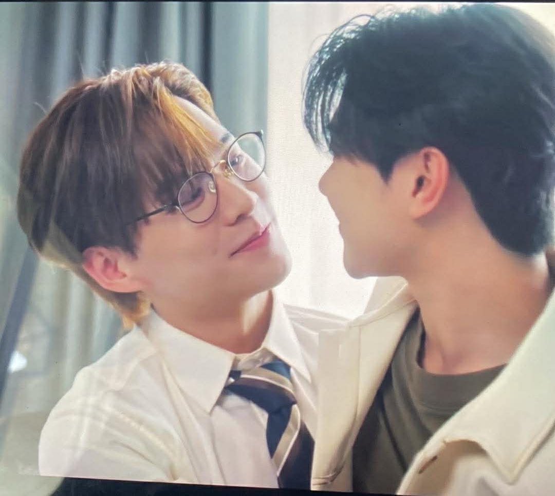 hok_peep's tweet photo. กุตรายยยยยยยยยหล่อมากกกก🥹✨
มันจะมีอยู่คู่นึง 🙂‍↕️🙈🙈

LAST MEMORY WITH FOUREVER YOU
#FoureveryouFarewellParty  

#FoureveryouFarewellParty 

🐢#โจฮันนอร์ธ #แม็กกี้บาส #maxkybas 🏀
🌻#Cooheart #PondPonlawit #PondEarth✨
🦫#ต้นฟ้าไต้ฝุ่น  #bbverpj #tonliewmtp🌱
☀️ #อาทิตย์ดาวตก #เงินโอ๊ต #ngernnn #ngernoat 💫
🐯#ไทเกอร์เดือนหนาว #pie_saran
#golfpasatorn  ❄️