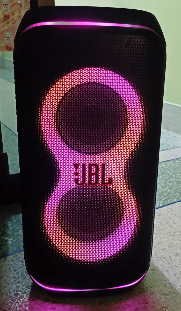 MikiLove2424's tweet photo. ขายด่วน! JBL PartyBox Stage 120 🎶 เสียงดัง เบสหนัก ไฟสวยเหมือนใหม่ ใช้งานน้อยมาก คุ้มกว่าซื้อใหม่ค่ะ ราคาถูกมาก สนใจทักมาดูได้เลยค่ะ   ✨ 
💥 ขายเพียง: [ 11,000 บาท] 
📍 นัดดูสินค้าได้ค่ะ   📞. 0804704357
#JBLThailand #PartyBox #Stage120 #JBLStage120
 #ลำโพงJBL #หาดใหญ่ https://t.co/iHDWB02va2