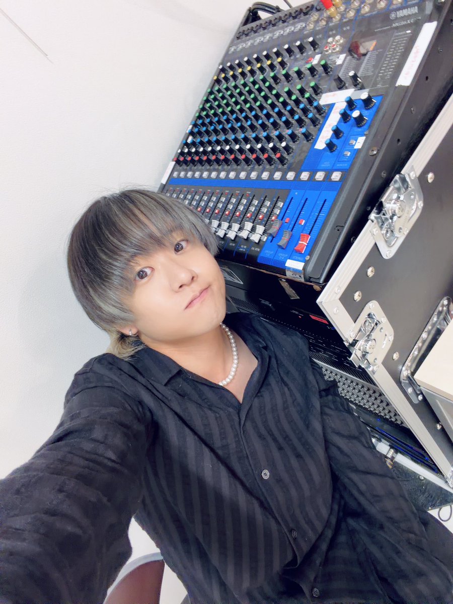 sasayamataiyo's tweet photo. YOWABOKUリリイベで
mic-aloneゲスト出演 &amp; PAでしたん✌️

アーティストの歌声をより良く伝えられ、
お客様がより良いサウンドで
楽しんでいただけていたら嬉しいです♪

スケジュールの兼ね合いで
少し早めですが
このあと19:00頃より
八王子公演PR配信します💪

今夜も引き続きお付き合いください🙌 https://t.co/Cd9WU1Cl5l
