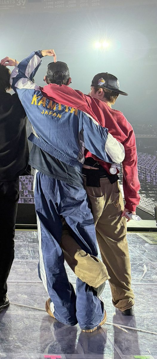 2orenoo's tweet photo. 매달린 온싱이 계속 갱신되는거 ㄴㅁㅁㅅㅇ https://t.co/O6AkQbb1hg