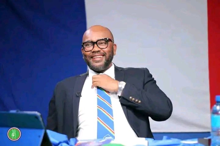 Messages_H_Q's tweet photo. Latest update: Lesotho Member of Parliament Machesetsa Mofomobe strongly criticized recent anti-migrant protests in South Africa. 

Highlighting the diplomatic principle of reciprocity, he warned that South African citizens living in Lesotho should expect the same treatment. https://t.co/iyCWgZM9kZ