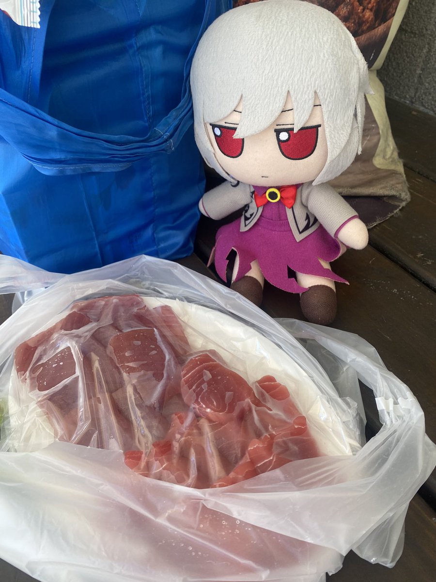 Lious2501's tweet photo. 今日份300塊生魚片的部分
跟昨天比雖然少一點但整體很厚 https://t.co/HvfFQGA6gb