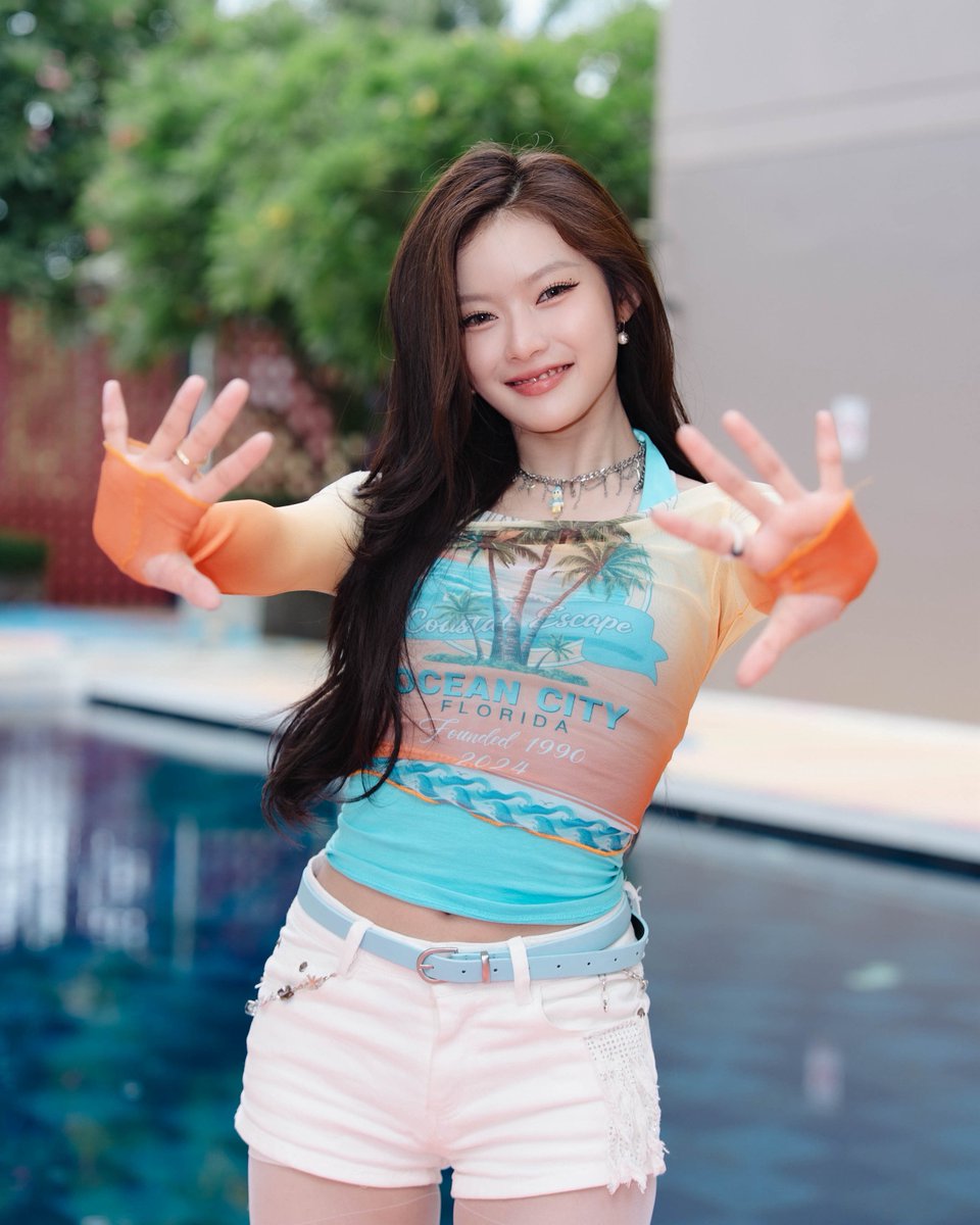 PIXXIEofficial_'s tweet photo. ˚ ༘ ⛱🌺 ꒰ MABELZ PiXXiE ꒱🍹ˎˊ˗

#PiXXiE
#Mabelz_PiXXiE
#RinmaSummerBeach2026
#RinmaSummerBeach2026xPiXXiE https://t.co/1pnKhUIn2h