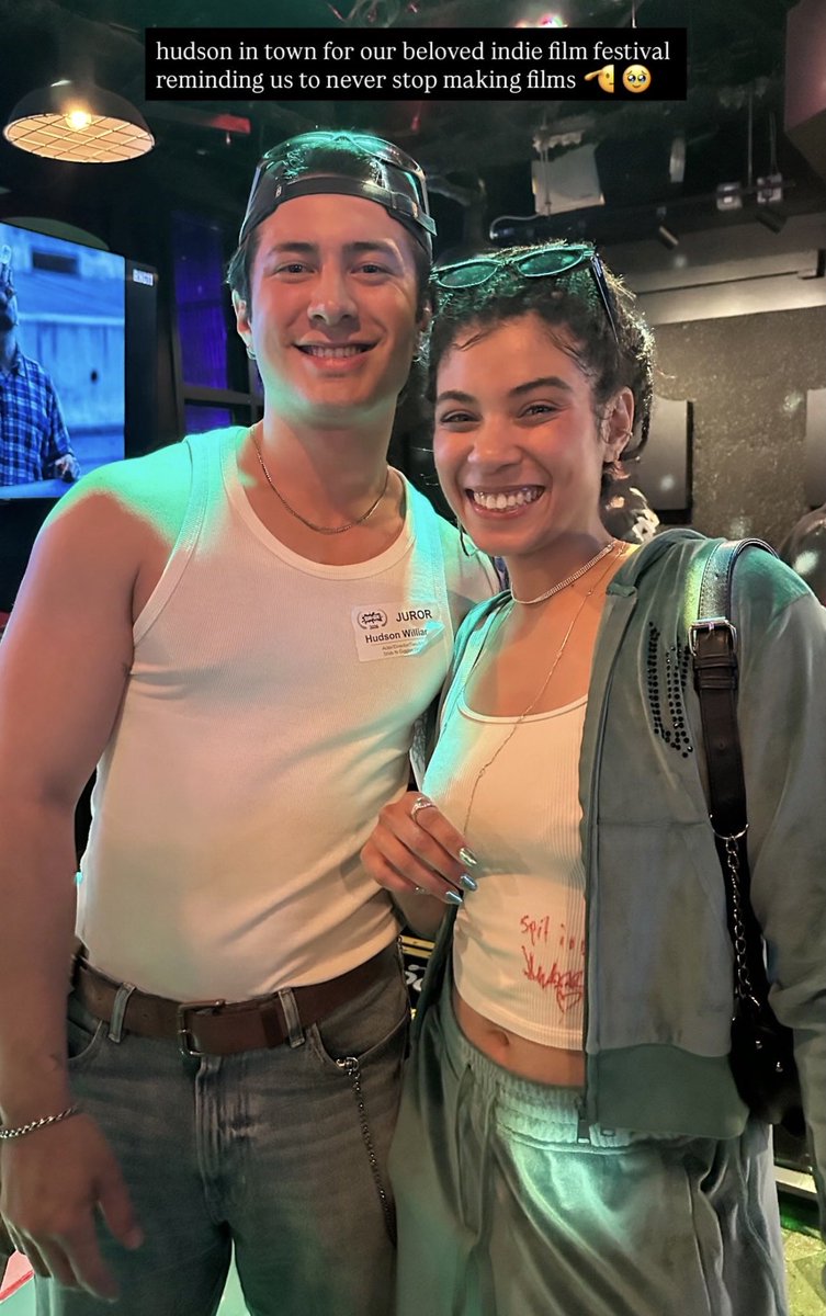armayamkyla's tweet photo. not the signature and spit in my mouth on the shirt 😭😭😭 https://t.co/7Z2dMHe0Lb