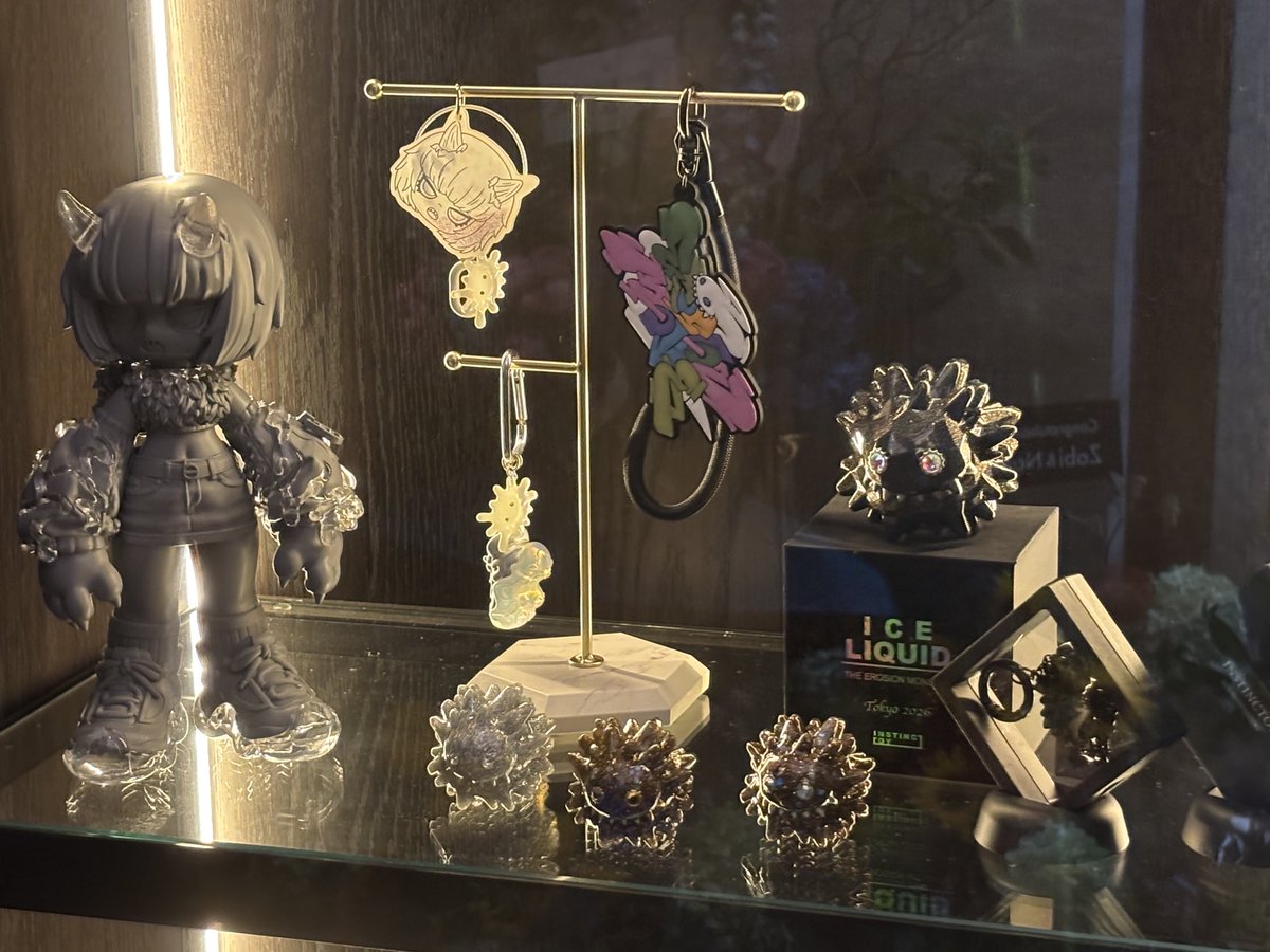 sofvi_oktal's tweet photo. INSTINCTOY SHOW TOKYO 2026
参加しました、最高でした！
グッズはほぼ売り切れでしたが一つ買えて良かったです、初サインもいただきました！
ジャキちゃんの右腕にもサインいただけて大満足です！

#INSTINCTOY #INSTINCTOYSHOWTOKYO2026 
#emDASH 
#grapebrain https://t.co/gLWZMhBsdx