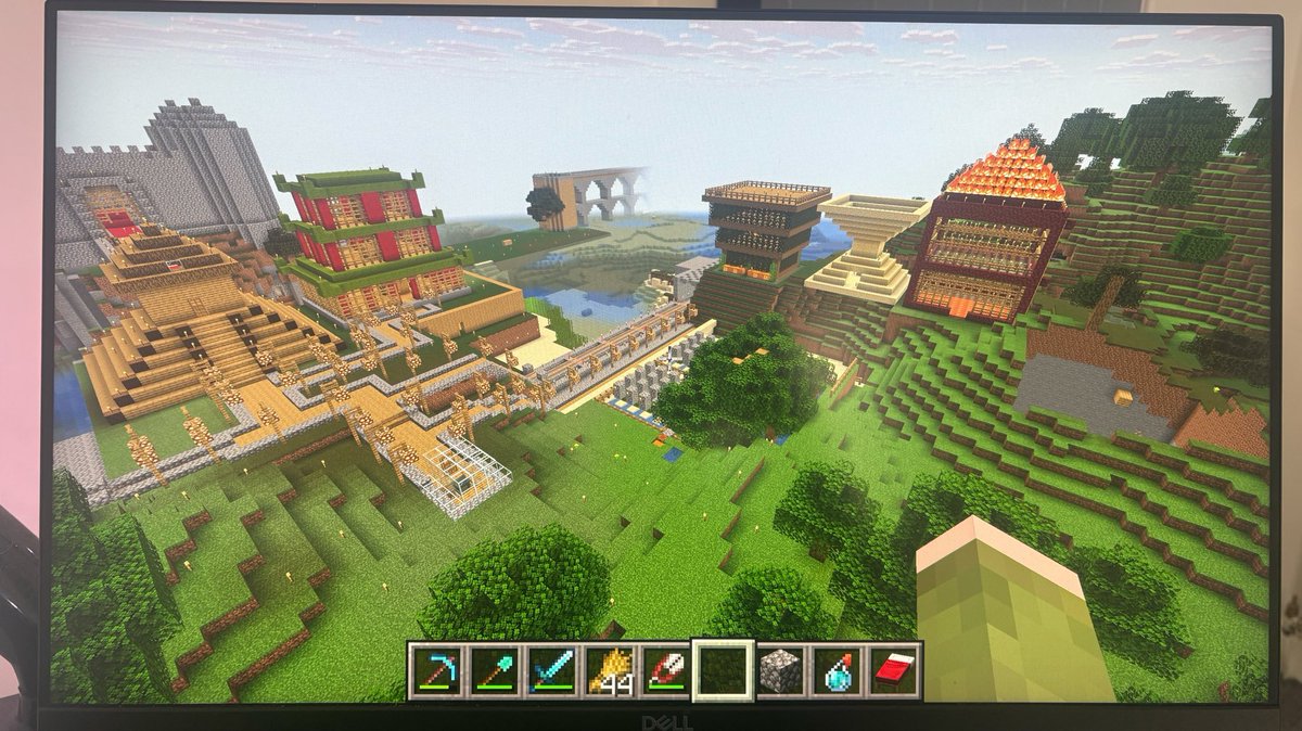 Pyrao's tweet photo. just found my old Minecraft world from my 2011 Let’s Play on a memory stick. Nostalgia hitting hard rn https://t.co/IySbBrNtSx