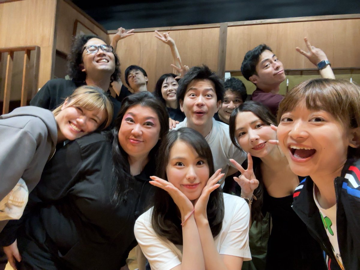 SMILEJACK04's tweet photo. #ストすと
演劇集団SMILE JACK第６回本公演『ストーブがすっ飛ぶ！！！』無事に全公演終演致しました‼︎
ご来場いただきましたお客様誠にありがとうございました‼︎
ここには書ききれないことが沢山ありますので取り急ぎご挨拶を🙇‍♂️
温かい皆様の反応が本当に嬉しかったです‼︎
また会いましょう‼︎ https://t.co/OchLYh6f7I