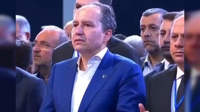 ___Cavus__Esra_'s tweet photo. Hamaney, 2024 yılında Tahran Kitap Fuarı'nda İtalyan yazar Ignazio Silone'ye

"Türklerin, Rumlara zulmünü güçlü bir şekilde anlatıyor" diyerek Osmanlı'ya zalim ve soykırımcı imasında bulundu.

Fatih Erbakan, bunun cenazesinde ağladı

Bunların peşinden gidenlere Allah akıl versin https://t.co/8N4puB5KCP