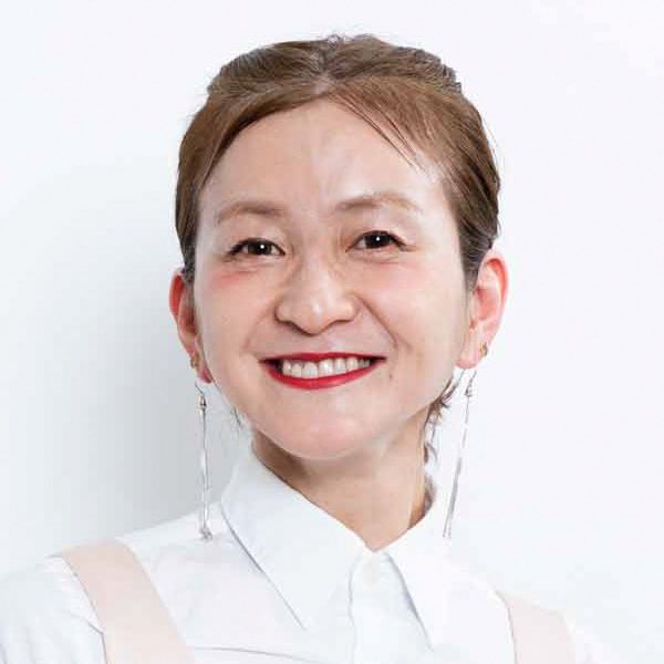 hamayu_18's tweet photo. ジェフレディースの新外国人エラ・ジョンソン、斉藤ふみさんに似ているという声が多いけど、斉藤ふみさんって方を全然知らなくて調べたら福岡のローカルタレントだそうてす。
今日加入発表されたばかりなのに、ジェフサポより福岡の人たちに知れ渡ってる説あるw
確かに似てる！いつか対談してほしい🤣 https://t.co/FrJqoQbemj