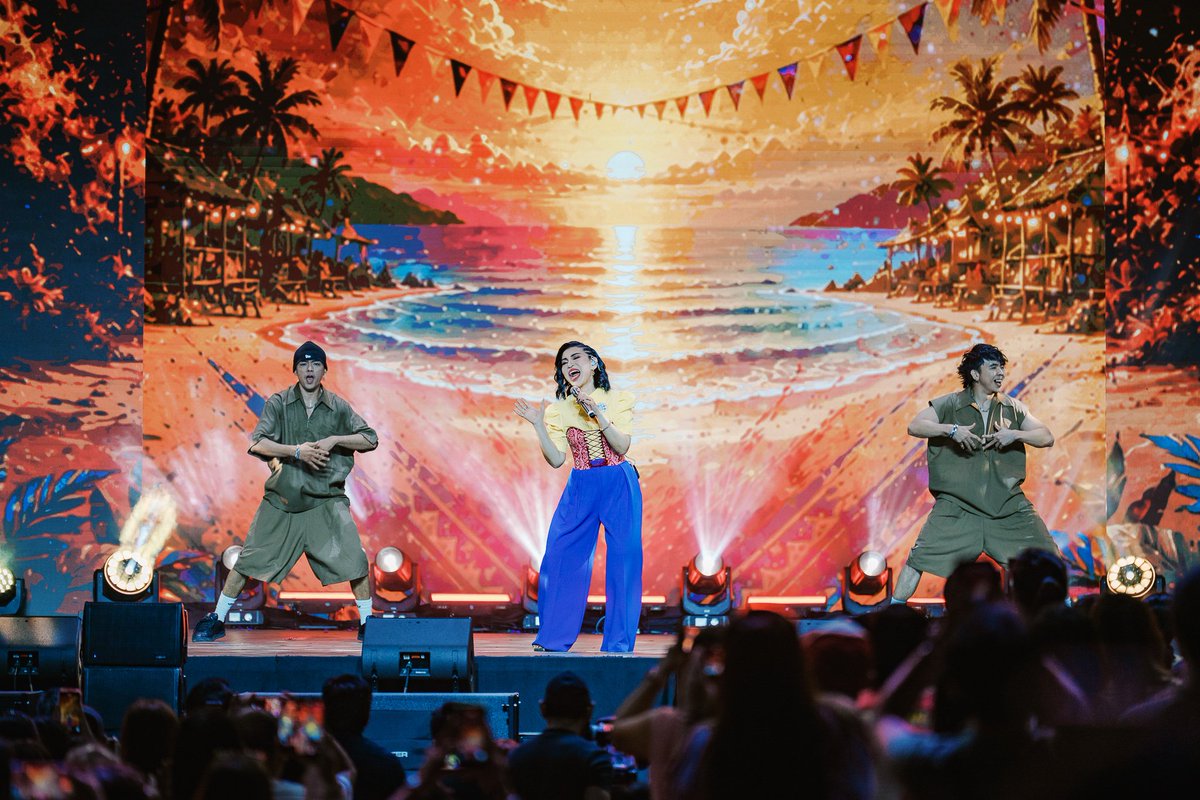 ASAPOfficial's tweet photo. Sunday is ASAP XP day! Let's celebrate life and music once again! 

Grabe, another day, another reason to love this day! kaya naman get ready to jam ans groove with you favorite Kapamilya Stars!

#ASAPXPVictoriasCity https://t.co/InRcdH1gDn