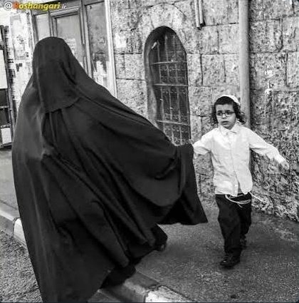 ArtemisOGoddess's tweet photo. حجاب در یهودیت.
جفتتون گورتون رو گم کنید. تخم ابراهیم هرزه. https://t.co/219wLgygGc