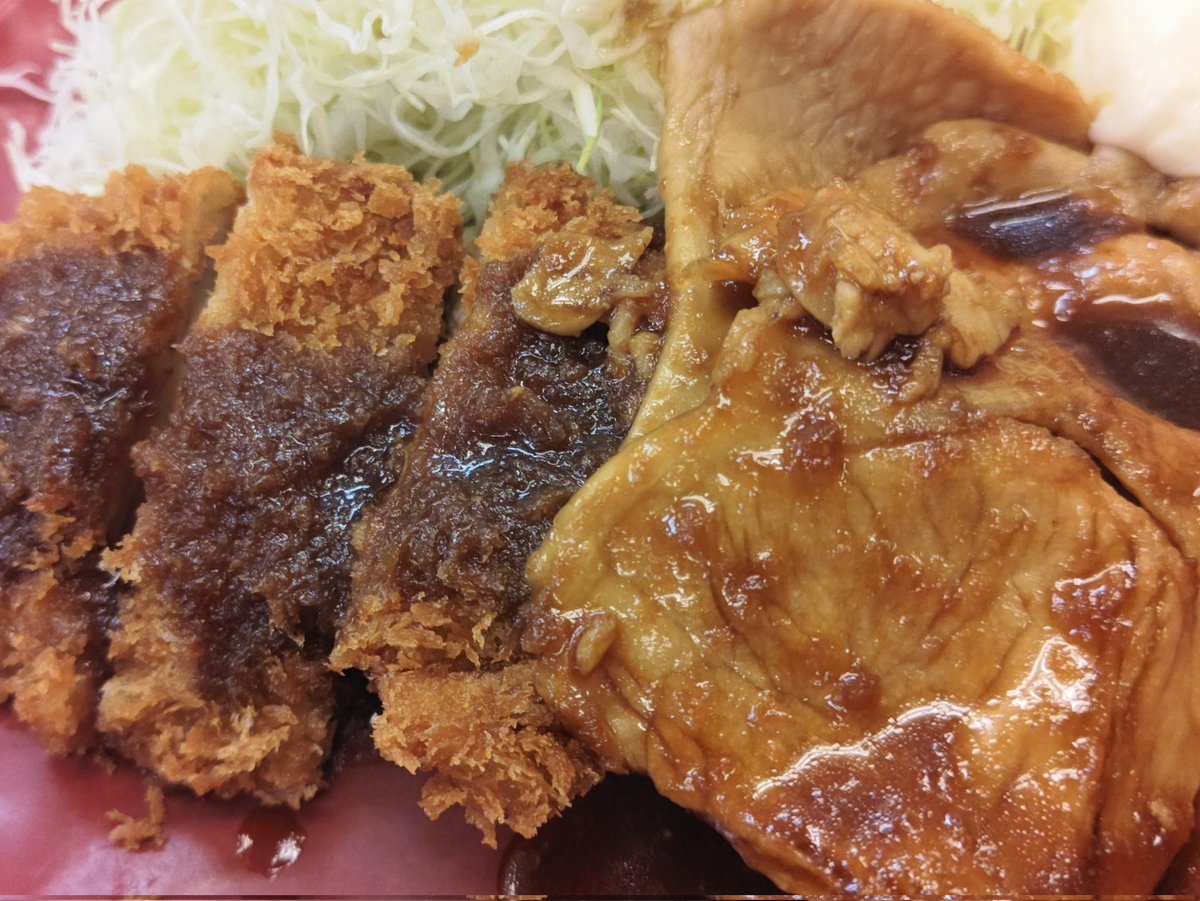 schaft777's tweet photo. こんばんは🌙.*·̩͙ 今日の夕食はかつやにて 豚の生姜焼きとチキンカツの盛合せ定食なり
 #蒲田
 #かつや
 #しょうが焼き
 #チキンカツ https://t.co/bMEX7Habdh