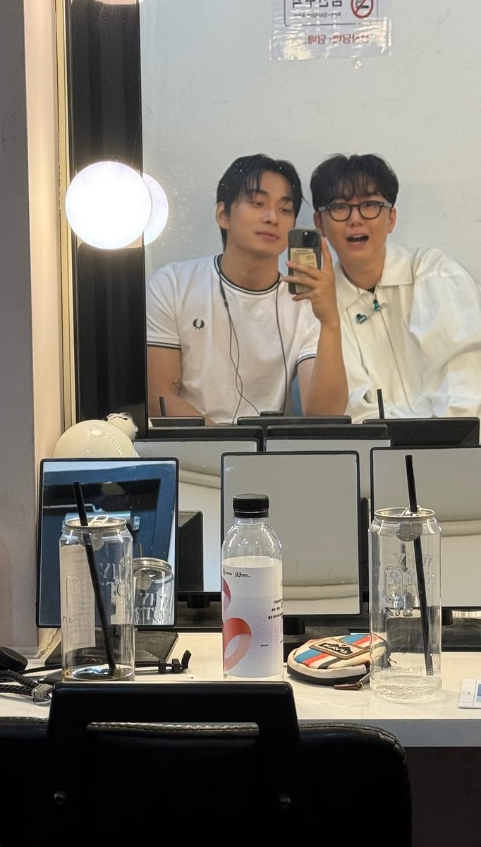 __ohay26's tweet photo. 유동 7세 정도로 보임 https://t.co/ZOHuDRtUr7