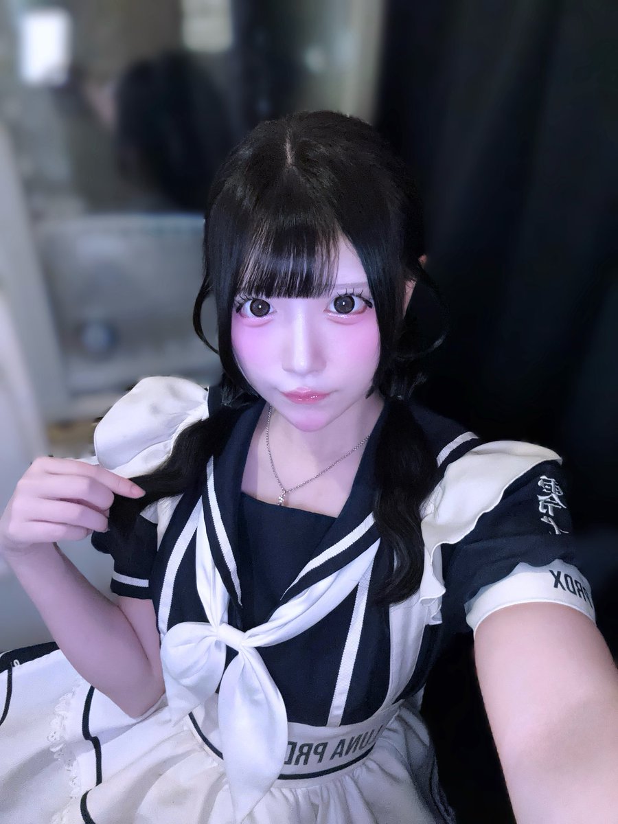aymcham's tweet photo. ぱっつん似合わなすぎワロにゃん(>̯͡.̮<̯͡)♥笑 https://t.co/uJd1qAnagV