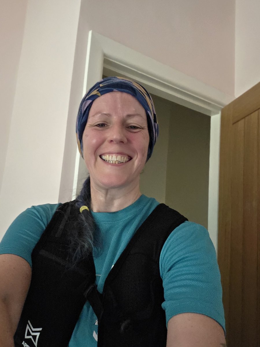 JennS399's tweet photo. Not the start I'd planned,but I'm off the blocks now.#RATW #NorthernStars ๐
Sorry guys. I was never going to do many miles but I'd hoped for more than 3. https://t.co/IbAPmOw1zi