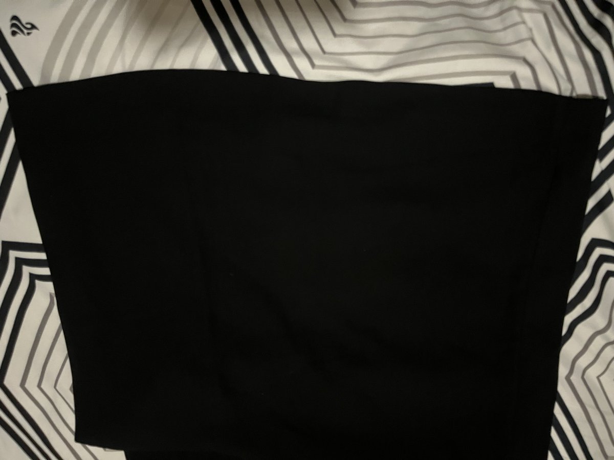 sedihsink's tweet photo. Wts rok hitam cardinal femme size L
Very good condition
Cocok buat ospek (ada tempat sabuk)
50k https://t.co/0HqiTnU3rP