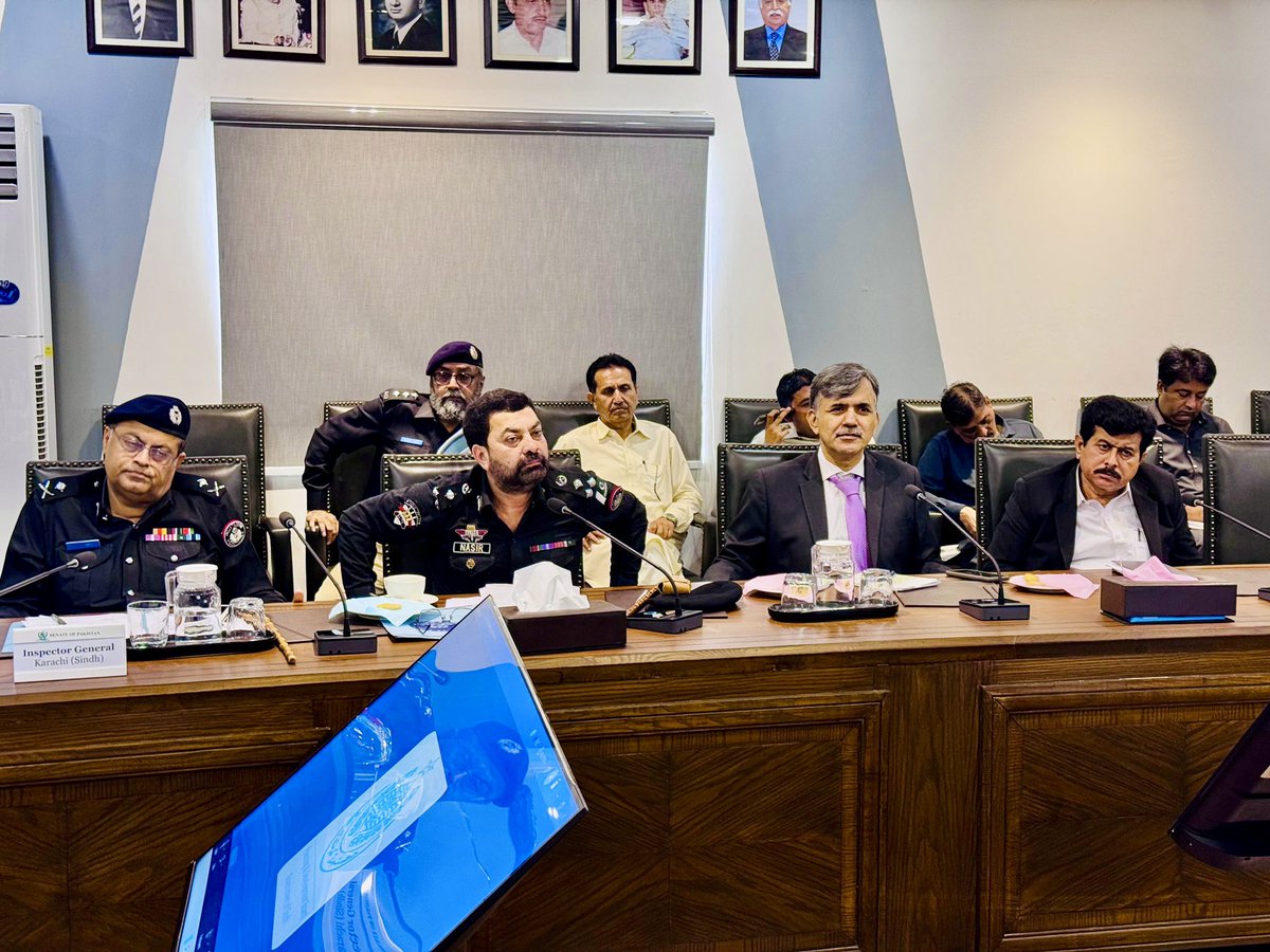 Mahezz's tweet photo. Honoured to join the second day of the Senate Minority Caucus meeting in Karachi as a Special Invitee, chaired by Convenor Senator Danesh Kumar.

Raised key concerns including the recovery of Priya Kumari, implementation of the 5% minority employment quota, and issues concerning places of worship under the ETPB.

Discussions must now lead to measurable action and accountability.

#MaheshKumarHasija #MinorityRights #PriyaKumari #SPD01