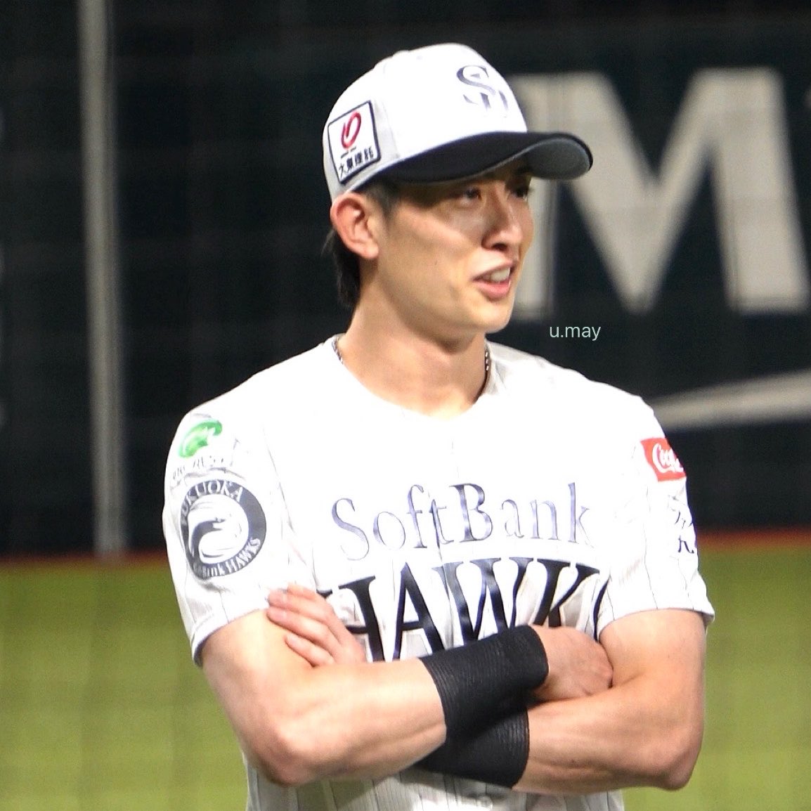 May_gemini7's tweet photo. 佑京さん
今日も脚で魅せてくれた
…神がかってます✨
カード勝ち越しで敵地へ🙌
 #SUMMERBOOST #sbhawks
#周東佑京 https://t.co/11KQfHO0P9