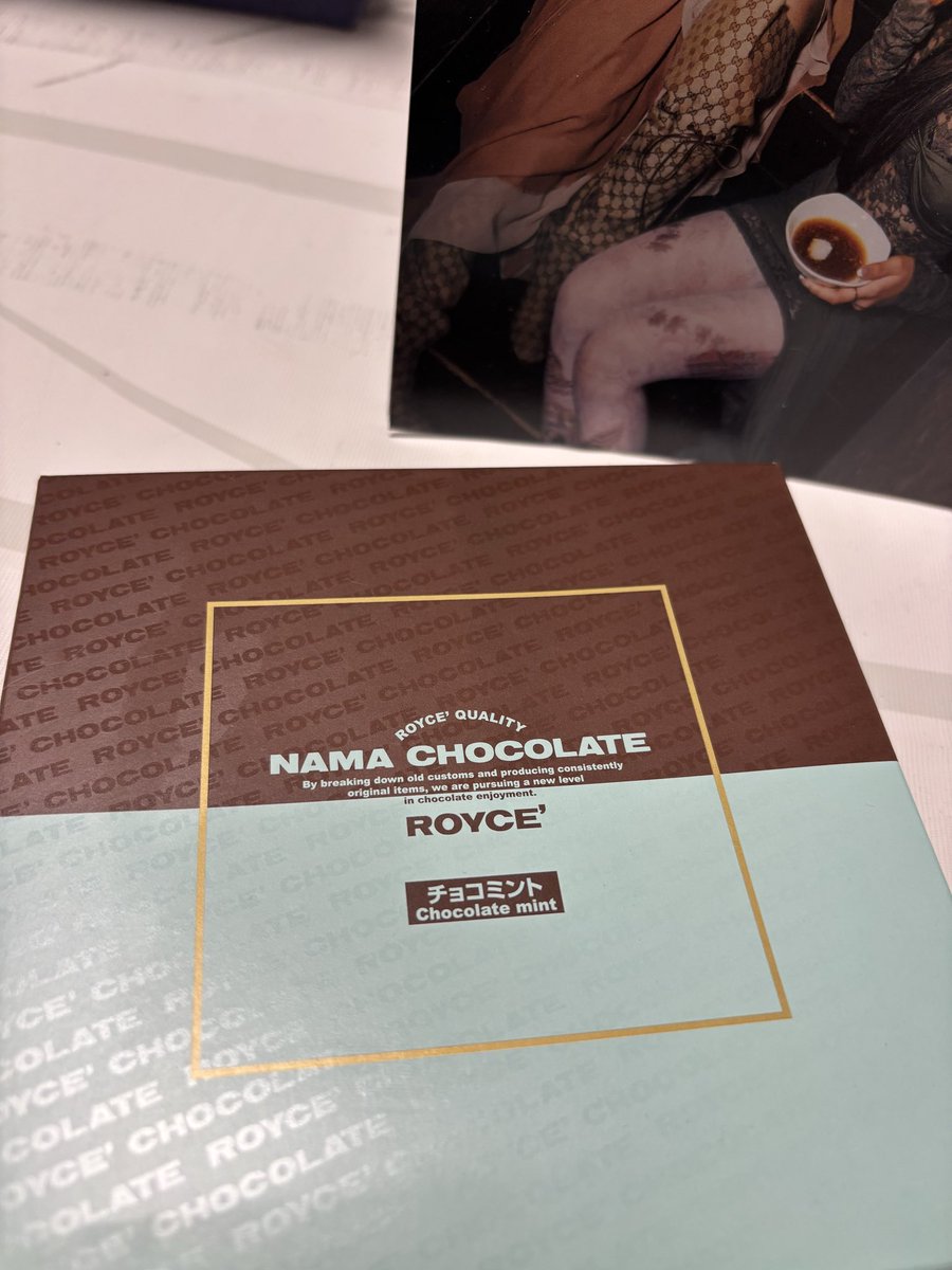 Halcat0127's tweet photo. チョコミン党としては外せなかった
色んなバラ見て、癒された🌹
3枚目のバラ、色味がマヒナっぽくてパシャった🙌
#ロイズローズガーデン https://t.co/mVvp98hGGP