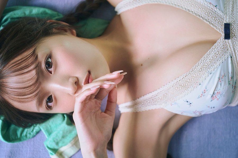 merverusen's tweet photo. ねおちゃんの写真集が最高だった件 #ねお https://t.co/90fDozunqg