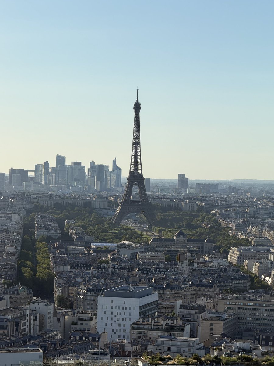 Kurevvv's tweet photo. The Ninjas are in Paris 🥖
Landed and ready to win it all at #EWC26
Drop Paris recs below pls ⬇️
#NIPWIN https://t.co/mzAwm9AaLQ