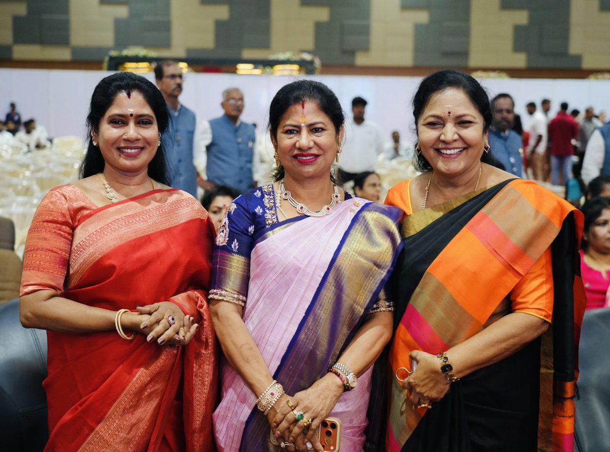 meena_cbe's tweet photo. Honoured to be a part of the prestigious Rotary International District 3206 District Governor Installation Ceremony, Heartfelt congratulations and best wishes to Rtn.R.S.Maruti-District Governor, Wishing you a remarkable Rotary year filled with impactful service. https://t.co/TW6xSnTqIQ