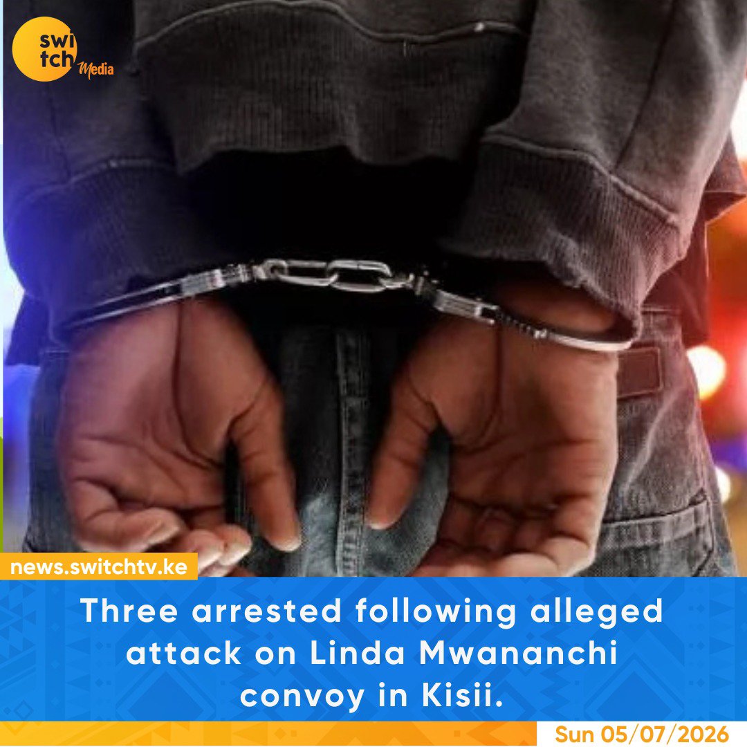 switchtvkenya's tweet photo. Three people have been arrested following the alleged attack on the Linda Mwananchi convoy in Keumbu, Kisii. Police say investigations are ongoing, with more suspects expected to be apprehended as authorities analyse video footage and pursue leads.
#LindaMwananchi #Kisii #NPS #DCI #PoliticsKE