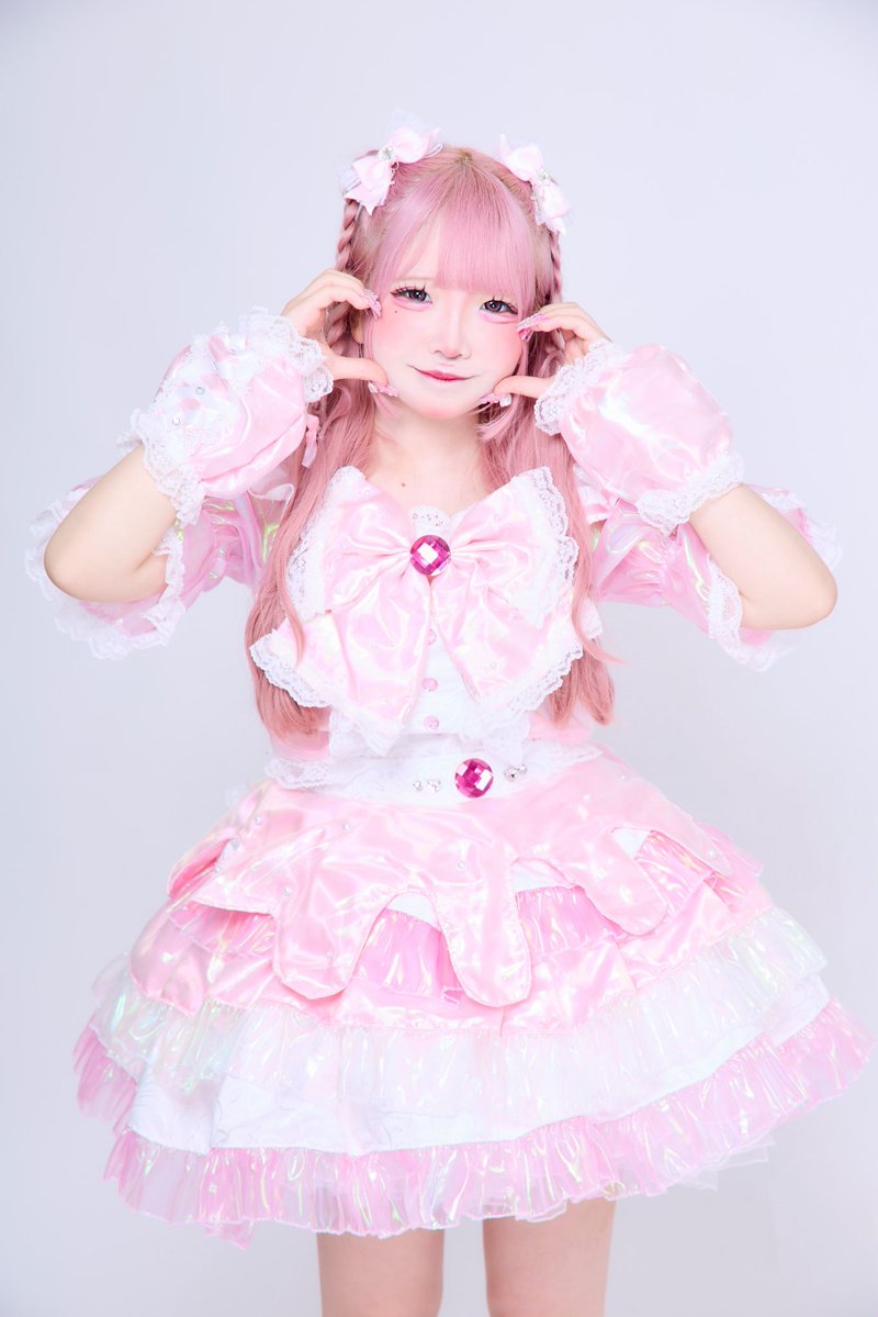 meltic_info's tweet photo. ✧･ﾟ: ✧･ﾟ: Member Reveal :･ﾟ✧:･ﾟ✧

🩷恋白かれん (@karen_meltic)

⋆⭒˚｡⋆「好きも積もれば恋となる♡」⋆⭒˚｡⋆

Color 🩷pink

✧･ﾟ: ✧･ﾟ: ✧ :･ﾟ✧:･ﾟ✧

🔁＋♡ 合計300達成で

🎀 NEXT Member新アー写公開 🎀 https://t.co/gUmSLd0mOY