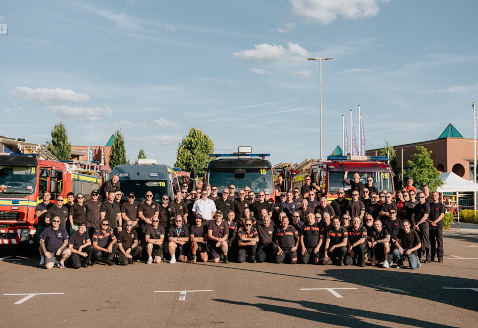 NFCC_FireChiefs's tweet photo. Around 80 volunteers from across the UK fire and rescue community gave their time to prepare, drive and deliver vehicles and equipment for this ninth convoy of life-saving support to Ukraine. 

Read the full story here:   https://t.co/Z7ffXfqzgM https://t.co/LWsVbSkyCX