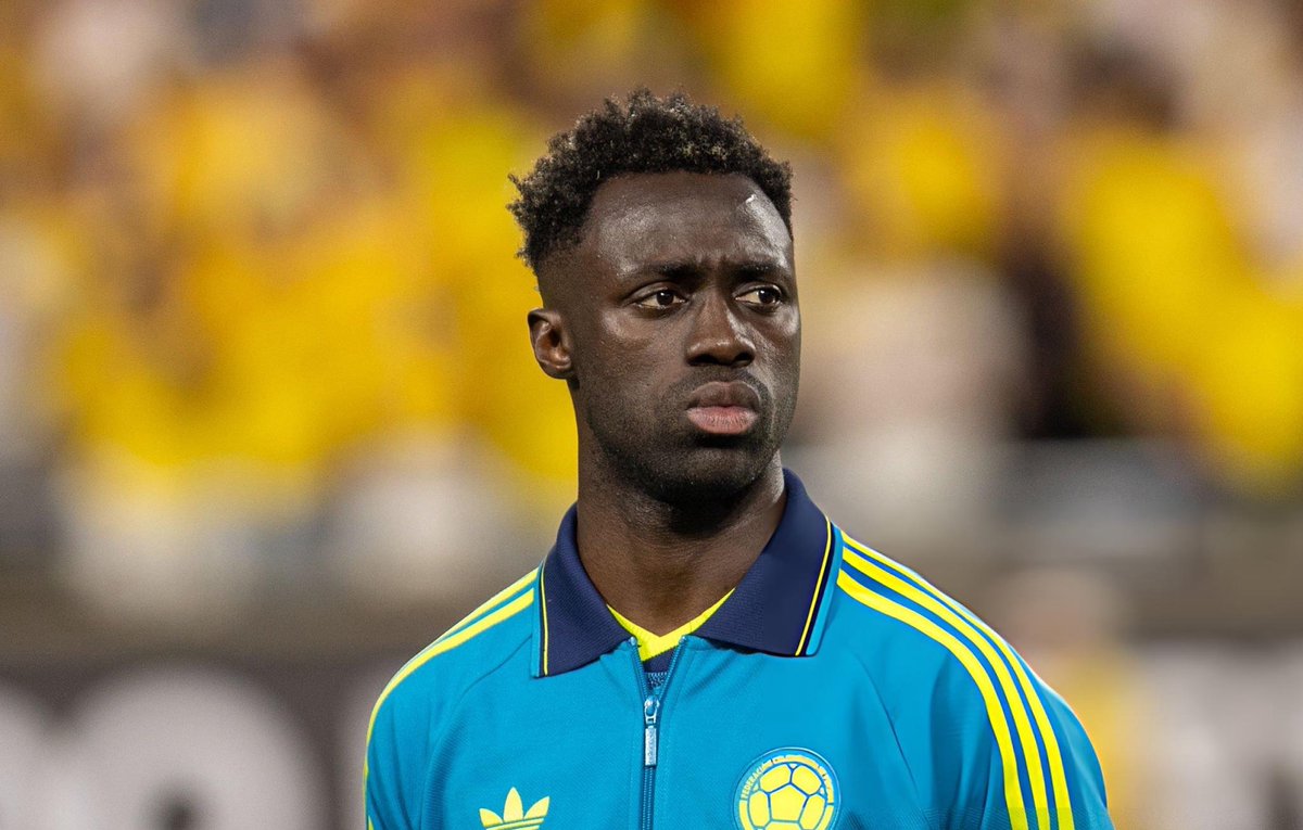 PesindeyizApp's tweet photo. Como, Davinson Sánchez'in durumunu takip etmeye devam ediyor. (Alfredo Pedulla) https://t.co/oB5JPvB0EY