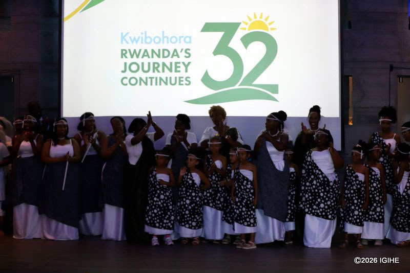 IGIHE's tweet photo. Ambasade y’u Rwanda mu Bwami bwa Luxembourg yizihije imyaka 32 u Rwanda rumaze rwibohoye, mu birori byitabiriwe n’abahagarariye inzego za Leta ya Luxembourg, abahagarariye ibihugu byabo, abafatanyabikorwa b’u Rwanda ndetse n’Abanyarwanda batuye muri Luxembourg.

Ambasaderi w’u Rwanda muri Luxembourg, Mimosa Aurore Munyangaju, yibukije ko itariki ya 4 Nyakanga 1994 ari umunsi w’amateka usobanura ihagarikwa rya Jenoside yakorewe Abatutsi n’intangiriro y’u Rwanda rushya.

Inkuru irambuye n’amafoto⤵️
https://t.co/QMVezdB6zm
✍️@Karirima1